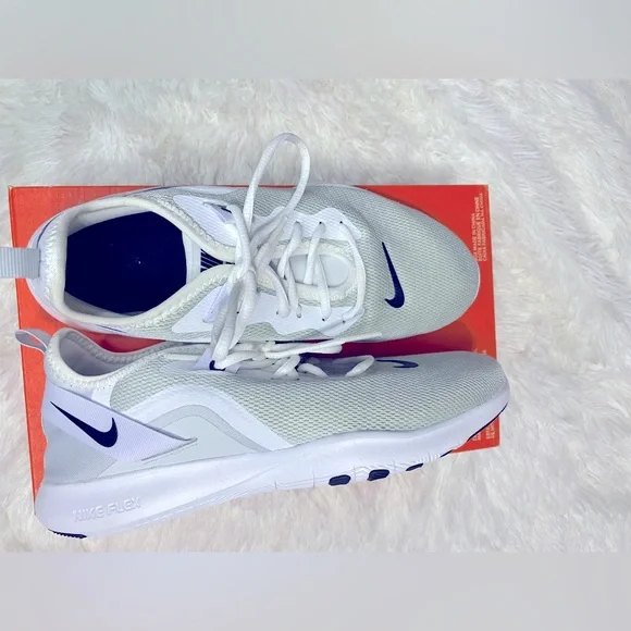 Brand new Nike flex trainers - Picture 3 of 5